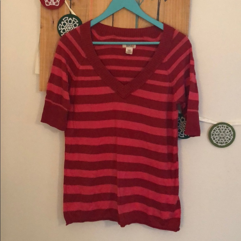 Short sleeve sweater